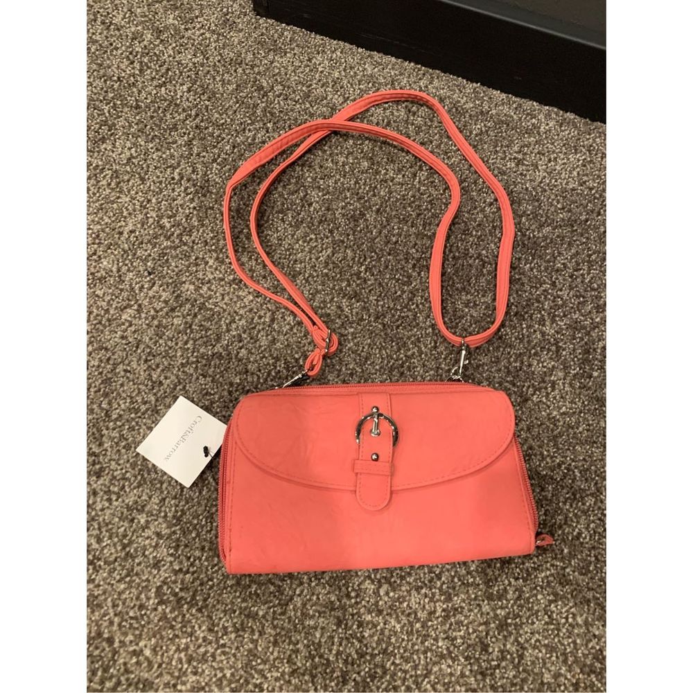 Croft & Barrow Woman’s Crossbody Purse